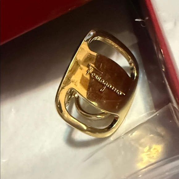 Salvatore Ferragamo gold-tone scarf ring - Picture 2 of 6